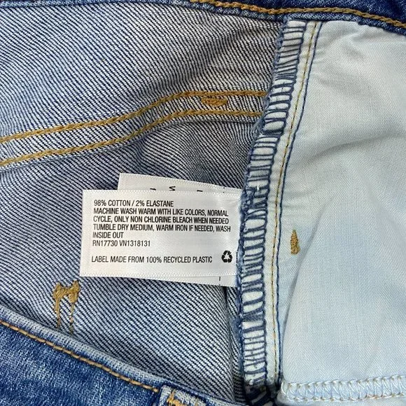 Universal Thread High Rise Straight Fitted Denim Jeans Medium Wash Blue NWT - Picture 10 of 10